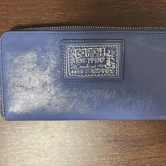 Coach wallet - Picture 1 of 4